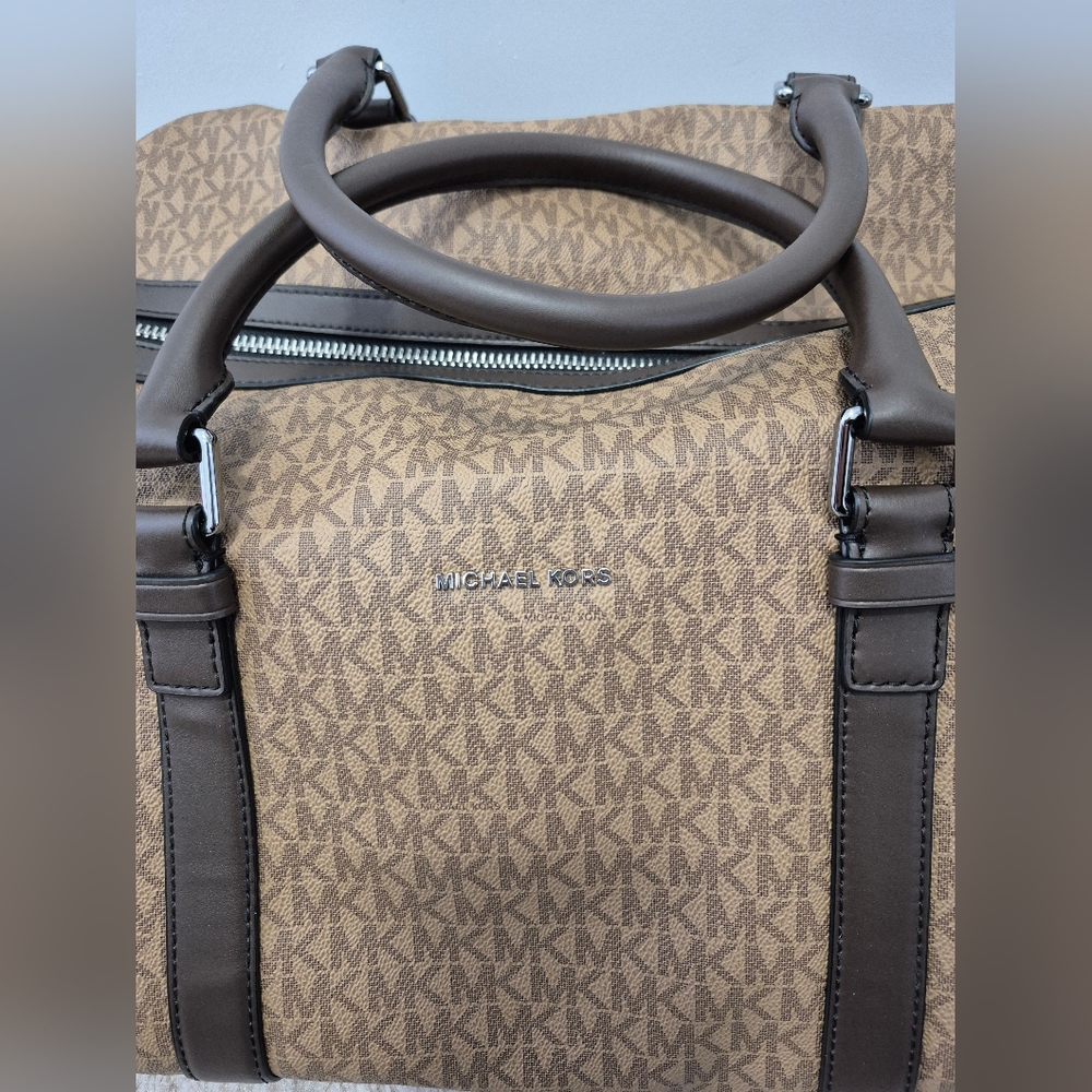 NWT Michael Kors Hudson Logo Weekender Bag - Picture 4 of 8